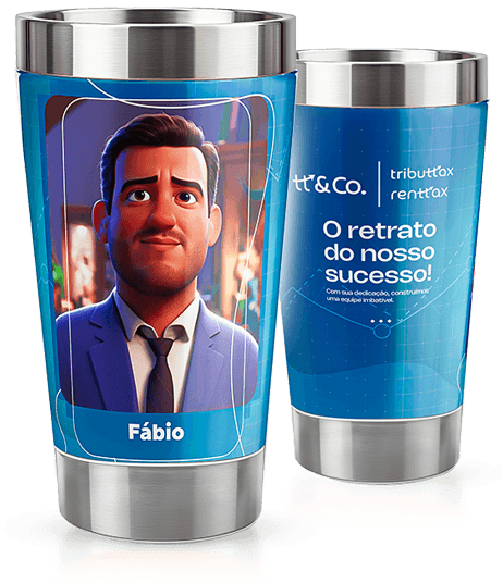 Copo com caricatura de uma pessoa