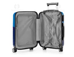 Mala de viagem versátil e moderna para suas aventuras! Feita em metal e plástico de alta qualidade, é o acessório perfeito