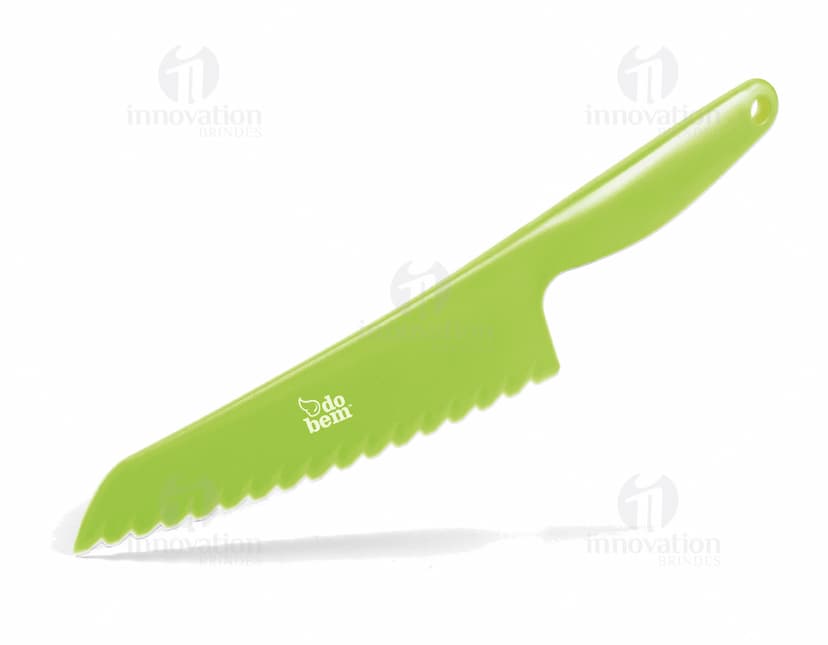 Faca para bolo em aço inoxidável para cortes precisos. Ideal para confeitarias e amantes da cozinha. Resistente e elegante, essa faca é o acessório perfeito para suas sobremesas. Garanta já a sua!