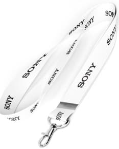 Cordão para crachá com mosquetão de 85cm x 2,5, perfeito para garantir segurança e praticidade na identificação. Design moderno e colorido, ideal para eventos corporativos e feiras. Com qualidade e estilo, o cordão é a opção ideal para sua empresa. Garanta já o seu!
