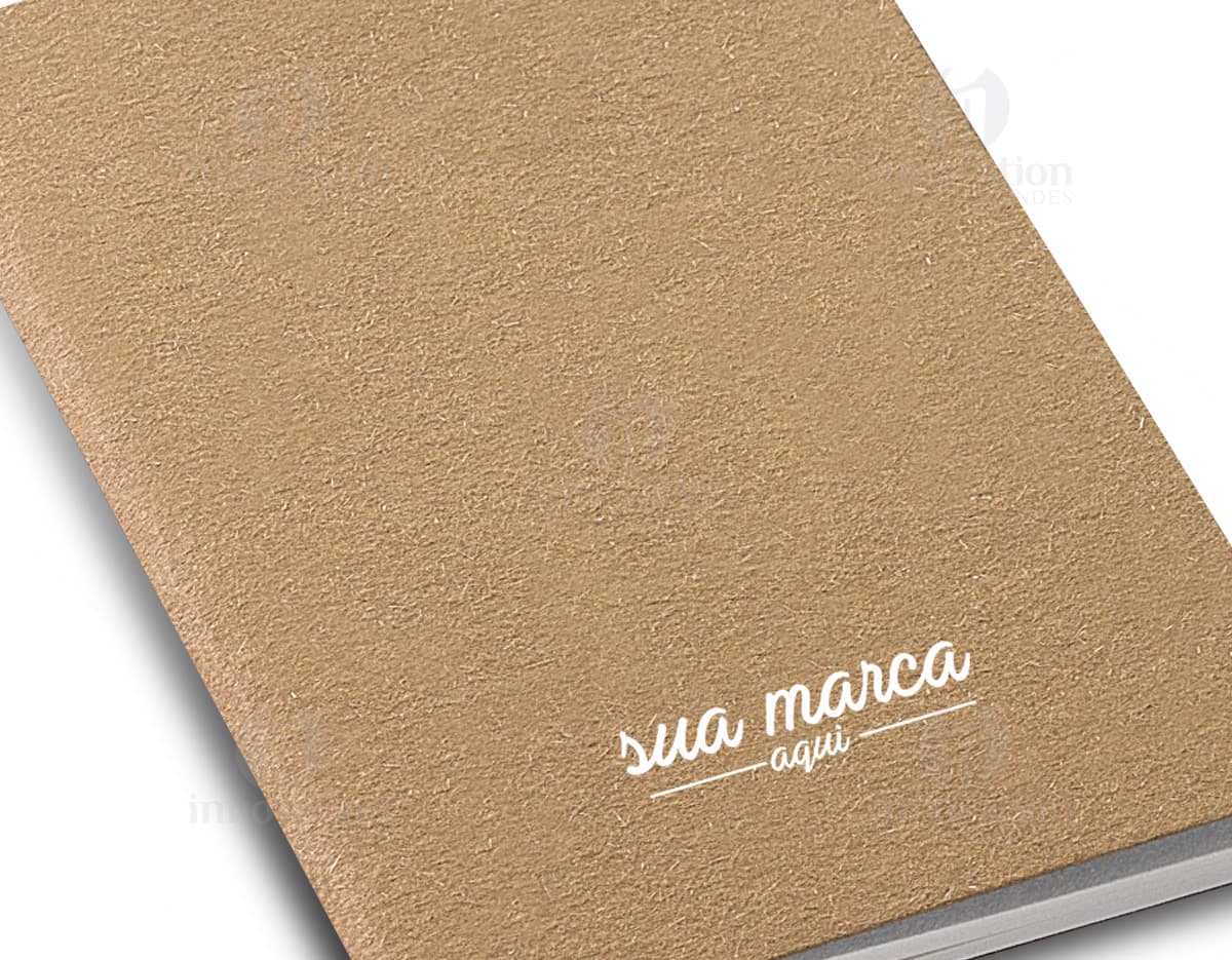 Bloco de anotações ecológico 12x9, ideal para seu escritório ou estudos. Feito com material reciclado de alta qualidade. Organize suas tarefas e ideias de forma prática e sustentável. Aproveite!