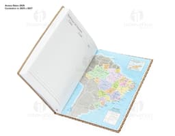 Agenda Diária 2025 com capa preta e nome em dourado. Páginas internas com layout limpo e organizado, marcador de página de