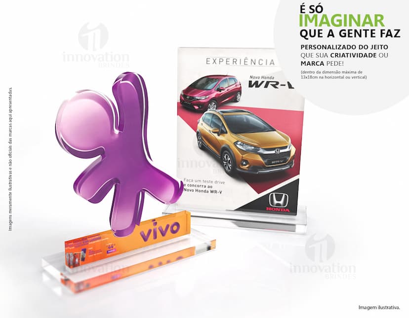 Troféu de acrílico - 02, um brinde personalizado de alta qualidade para premiar seu destaque no mundo dos negócios. Com design moderno e sofisticado, este troféu é o símbolo perfeito de reconhecimento e sucesso. Adquira já o seu e destaque-se no mercado com este produto exclusivo. Ideal para premiações corporativas e eventos de premiação. Garanta o seu troféu de acrílico - 02 e celebre suas conquistas!