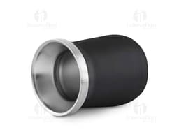 Cuia térmica de inox com capacidade de 250ml, ideal para manter a temperatura da bebida por mais tempo. Design moderno e