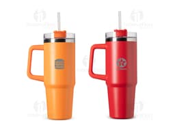 Caneca Térmica 900ml preta, feita de metal com tampa e alça. Perfeita para manter bebidas quentes por mais tempo.