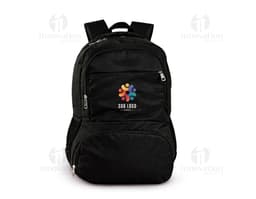 Mochila de poliéster negra con capacidad de 26L, con asa de mano y correas para los hombros. Posee cremallera, bolsillos y