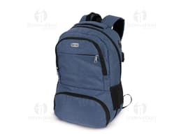 Mochila de poliéster negra con capacidad de 26L, con asa de mano y correas para los hombros. Posee cremallera, bolsillos y