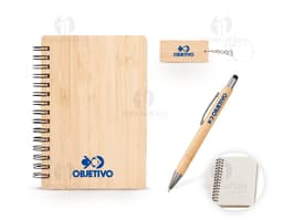 Kit Executivo Ecológico 3 peças, contendo um bloco de papel reciclado, um notebook e uma pasta de material sustentável. Ideal
