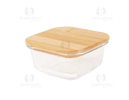 Marmita de vidrio de 250ml con comida tradicional, incluyendo rebanadas de pan, queso, chocolate, carne, pastel y