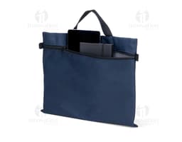 Pasta de congresso de poliéster preta com alça de couro, zíper, compartimento único e design elegante. Ideal para armazenar