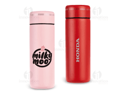 Garrafa térmica de 300ml em plástico amarelo, com tampa transparente e design clean. Ideal para manter bebidas quentes ou