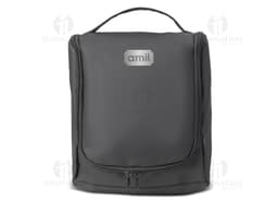 Necessaire em PU preta, moderna e elegante, com zíper, alça de mão e espaço para guardar objetos pessoais. Ideal para viagens