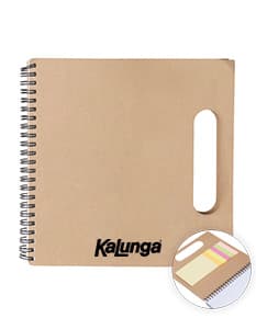 Kit de escritório composto por notebook, papel em branco, lembrete, disquete, quadro de avisos, bloco de notas, página em branco, caneta, envelope, envelope, ímã, cartão, memorando, lista, lembrete, diário, dispositivo de memória, objeto, aviso, tachinha, escrevendo, folha, informações, amarelo, caixa de memória, dispositivo, adesivo, anexar, notas, lembre-se, comunicação, espaço em branco, material de papelaria, ícone, trabalho, quadrado, caixa, anúncio, pasta, clipe, aberto, organizado, marrom, símbolo, videodisco, rótulo, vintage, modelo, borda, data, suprimentos, papelão, antiguidade, ideias, dados, gráficos, espaço de cópia, escola, jornal.
