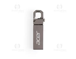 Fechadura metálica de segurança com um Pen Drive Gancho de 8GB, símbolo de proteção e privacidade de dados.