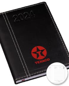 Agenda 2025 em couro preto - Organize sua vida e seus compromissos com estilo e sofisticação. Perfeita para o escritório ou para uso pessoal, esta agenda oferece espaço para planejamento financeiro, lembretes e metas. Adquira já a sua e esteja preparado para o sucesso!