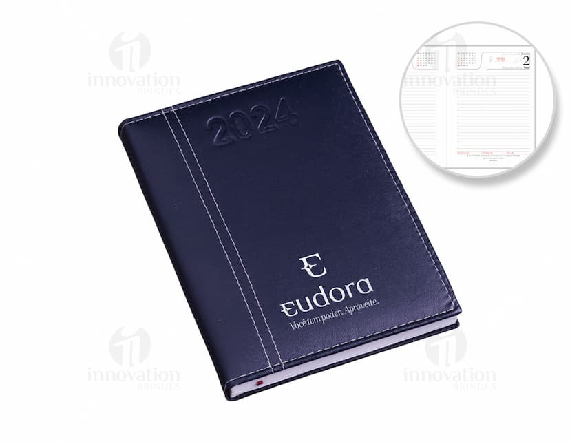 Agenda 2025 preta em couro para organização pessoal e profissional. Perfeita para guardar documentos, notas e lembretes. Acompanhe seu sucesso de perto! Compre já.