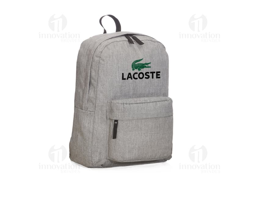 Mochila em poliéster preta com alça de couro, perfeita para o estilo casual ou de negócios. Ideal para homens e mulheres executivos, com zipper, bolsos e alça única para carregar. Confeccionada em material de alta qualidade, proporcionando elegância e praticidade para o dia a dia.