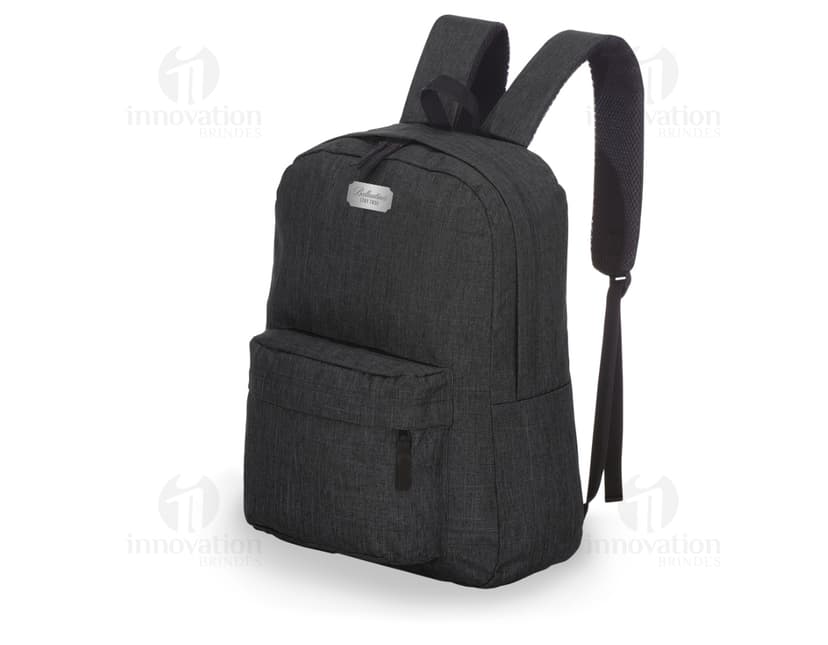 Mochila em poliéster preta com alça de couro, perfeita para o estilo casual ou de negócios. Ideal para homens e mulheres executivos, com zipper, bolsos e alça única para carregar. Confeccionada em material de alta qualidade, proporcionando elegância e praticidade para o dia a dia.