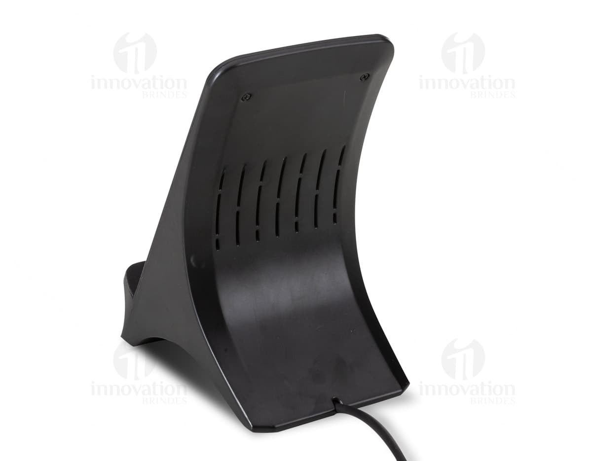 Carregador por indução - Tecnologia sem fio para seu dia a dia. Este equipamento moderno e portátil é o acessório ideal para manter seus dispositivos eletrônicos carregados com praticidade e segurança. Com design clássico e controle de energia, é perfeito para uso individual em casa, no escritório ou em viagens. Experimente a conveniência da carga por indução e liberte-se das conexões tradicionais. Adquira já o seu!