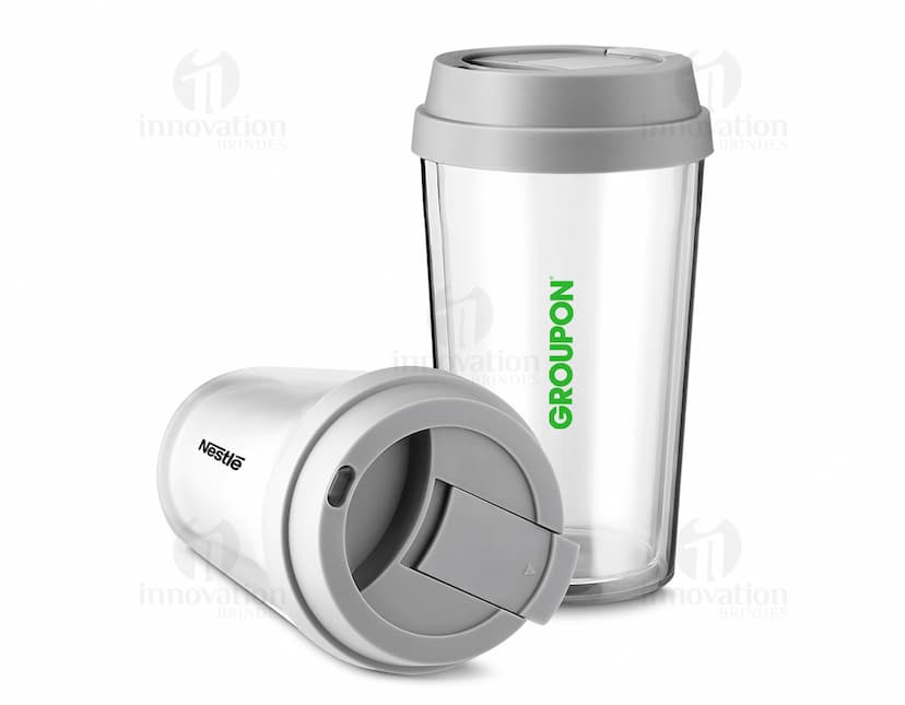 Copo plástico de 400ml: resistente, durável e ecologicamente correto. Feito em plástico de alta qualidade, ideal para armazenar bebidas quentes ou frias. Design moderno e prático, perfeito para uso em casa, no trabalho ou em eventos. Garanta já o seu copo plástico 400ml e faça parte do movimento de conscientização ambiental. Aproveite!