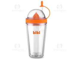 Um copo espremedor de 500ml transparente, feito de plástico, com capacidade para armazenar líquidos e frutas. Ideal para
