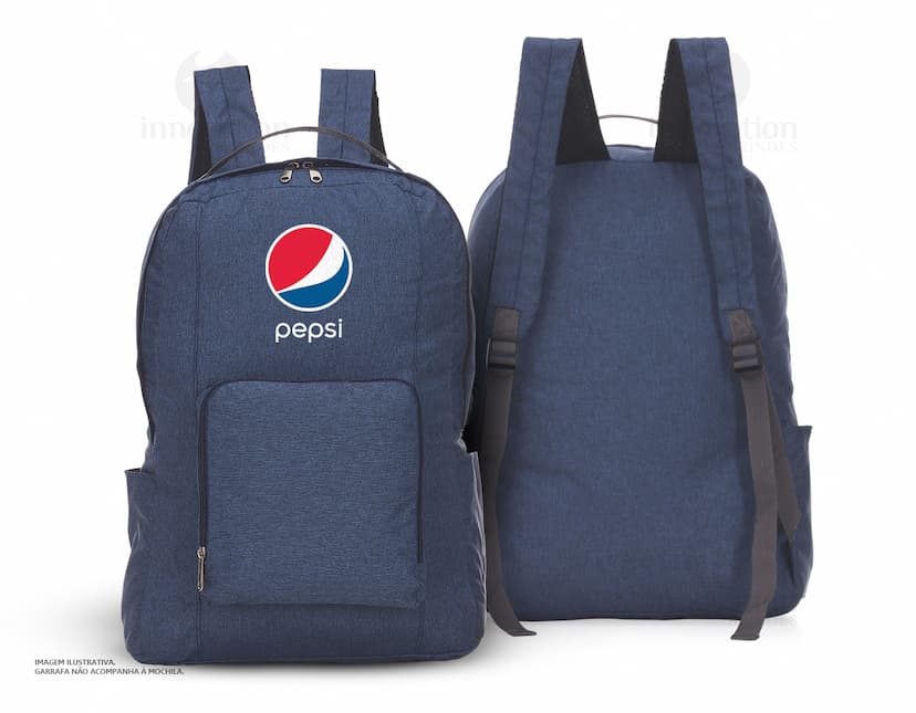 Mochila dobrável de couro para viagem. Prática, moderna e estilosa, ideal para suas aventuras. Com alças resistentes e design elegante, é o acessório perfeito para sua jornada. Leve e compacta, perfeita para embarcar em uma viagem de negócios ou lazer. Garanta já a sua!