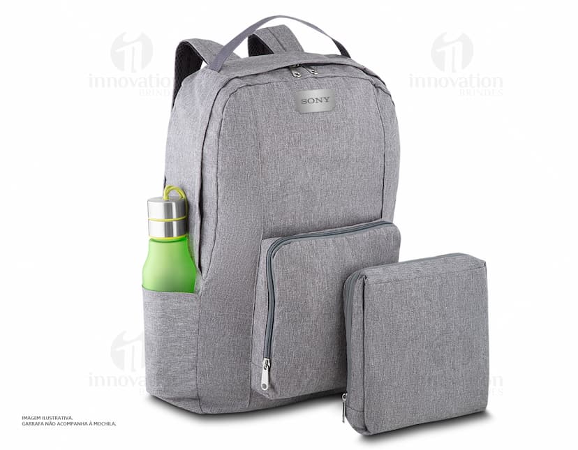 Mochila dobrável de couro moderna e prática para viagens e passeios. Ideal para quem busca um acessório versátil e estiloso. Possui alça ajustável e design elegante. Perfeita para quem valoriza praticidade e estilo. Adquira já a sua!