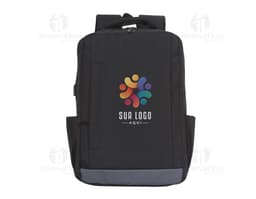 Perfect USB nylon backpack for your business trips. Modern and spacious, it is the ideal accessory for carrying your