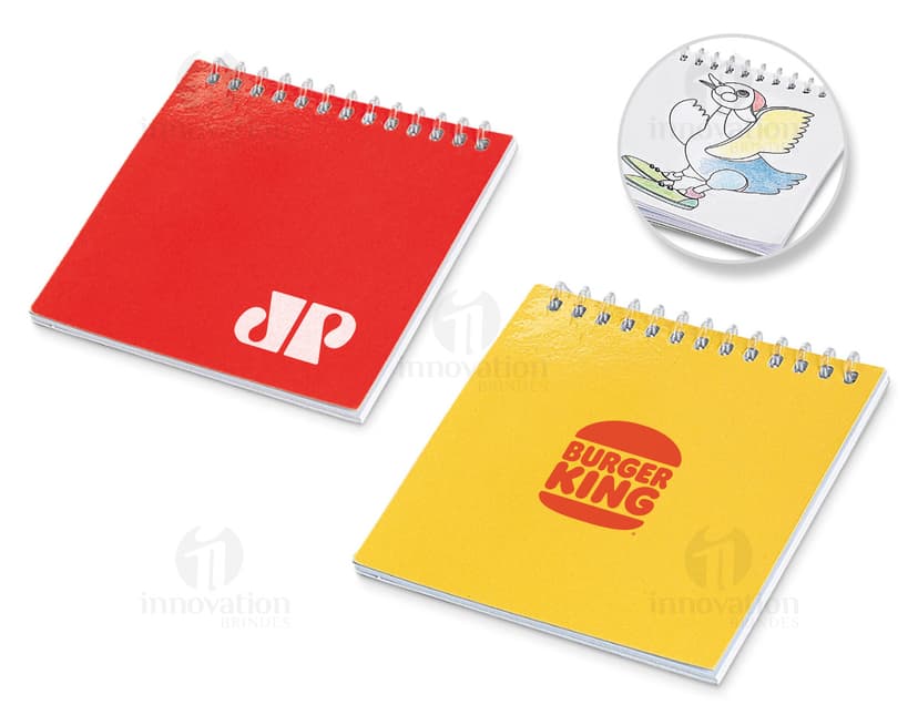 Caderno para colorir: perfeito para estimular a criatividade! Ideal para relaxar e deixar o estresse longe. Com páginas em branco e capa protetora, é o acessório ideal para escrita e desenhos. Adquira já o seu!