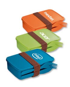 Uma marmita prática e funcional para levar sua comida para o trabalho ou para a escola. Mantenha-se saudável com esse item essencial. Compartimento interno para manter os alimentos separados e frescos. Ideal para quem busca praticidade no dia a dia. Adquira já a sua!