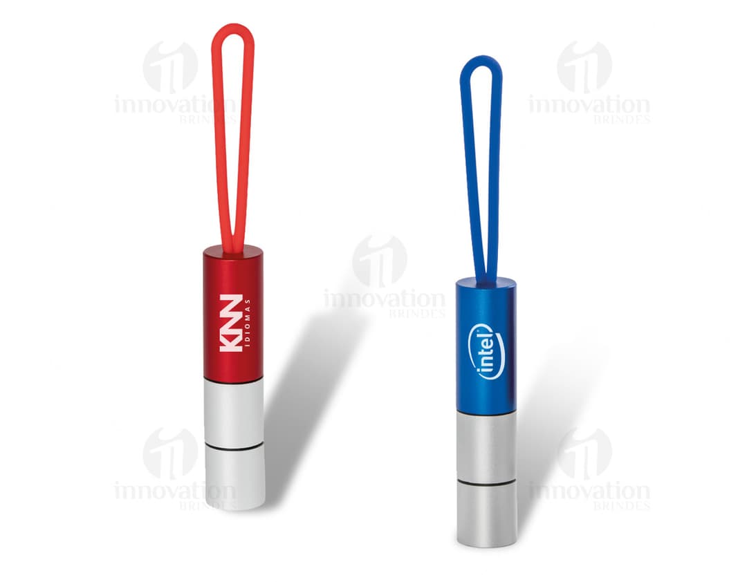 Chaveiro de metal resistente, prático e elegante para acompanhar suas chaves com estilo. Ideal para organização e praticidade no dia a dia. Adquira já o seu!