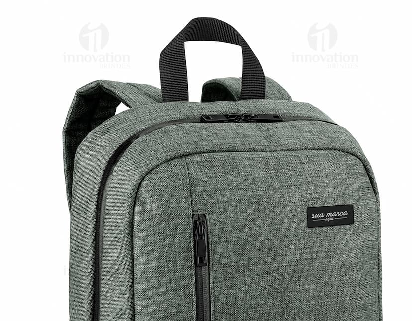 Mochila para notebook em couro preto - Ideal para viagens de negócios, armazenamento seguro e elegância moderna. Compre já a sua!