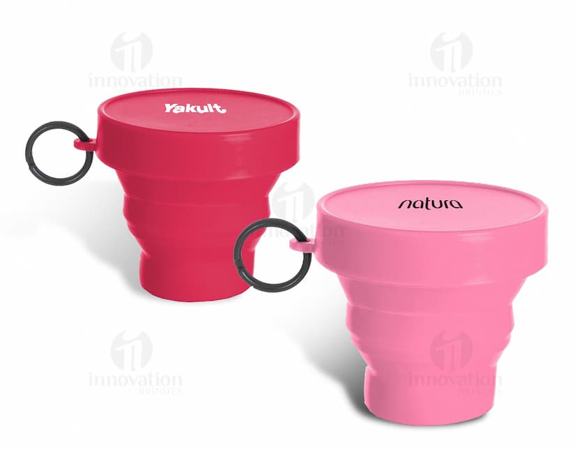 Copos retráteis de 150ml: a solução perfeita para suas bebidas preferidas! Práticos e compactos, ideais para viagens e passeios. Escolha a cor que mais combina com você e desfrute de suas bebidas quentes ou geladas com muito estilo. Garanta já o seu!