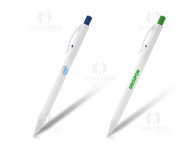 Caneta plástica esferográfica carga seca - Ferramenta de escrita prática e versátil para o seu escritório ou trabalho. Feita em plástico resistente, é ideal para uso diário. Com design moderno e ponta em metal, proporciona traços precisos e marcantes. Perfeita para uso em papel, documentos e escrita em geral. Adquira já a sua!