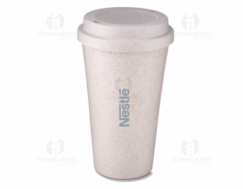 Copo de plástico resistente e prático, ideal para bebidas geladas ou quentes. Design moderno e versátil, perfeito para uso diário. Aproveite a qualidade e durabilidade deste item!