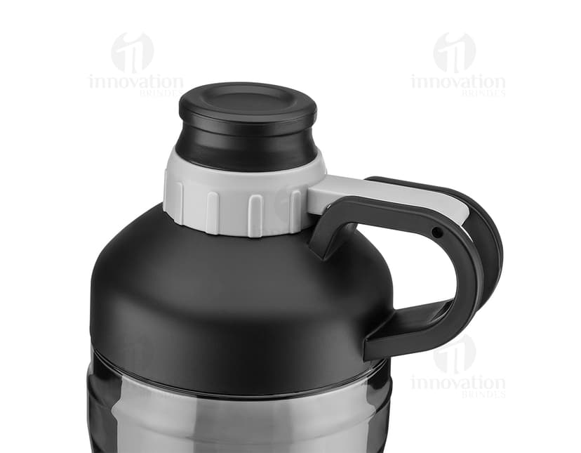 Squeeze plástico 1500ml transparente ideal para manter-se hidratado em qualquer lugar. Produto de alta qualidade, resistente e com tampa que evita vazamentos. Perfeito para academia, passeios ao ar livre ou no trabalho. Garanta já o seu!