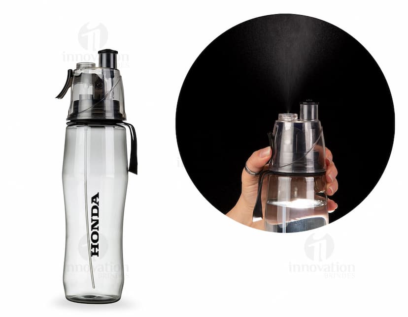 Squeeze Plástico 700ml com Borrifador: Mantenha-se hidratado de forma prática e saudável. Ideal para água, sucos e até mesmo produtos de higiene. Perfeito para manter a sua rotina de cuidados e saúde em dia. Adquira já o seu!