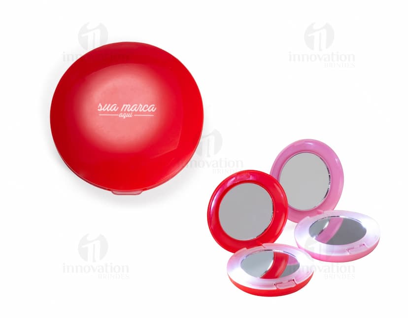Espelho plástico duplo com luz, o acessório perfeito para sua rotina de beleza! Prático e moderno, com design 3D e tecnologia digital. Ideal para armazenar suas informações e manter-se sempre elegante. Adquira já o seu! #EspelhoPlástico #Beleza #AcessórioModerno