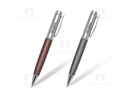 Caneta de metal cromado, perfeita para assinaturas e escrita suave. Ideal para escritórios, escolas e uso pessoal.