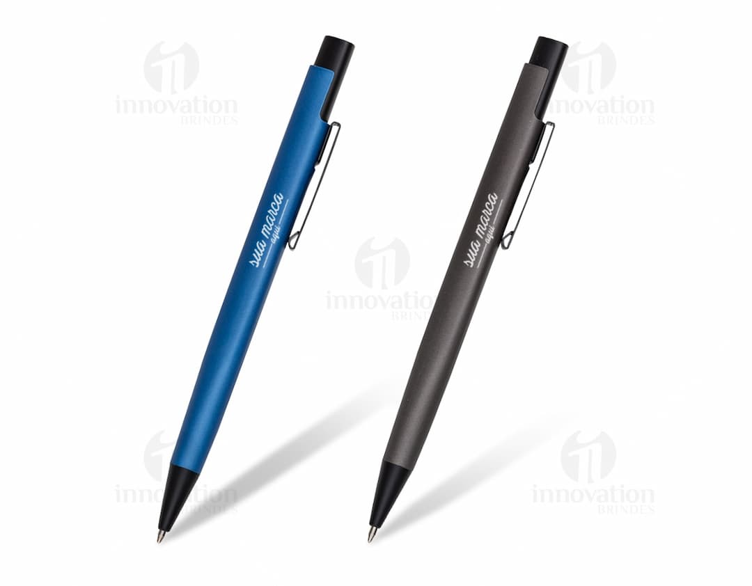 Caneta semimetal: a escolha perfeita para o seu escritório e estudos. Com composição resistente, tinta durável e design elegante, essa caneta ballpoint é ideal para assinaturas, escrita e documentos. Adquira a sua agora e tenha um equipamento de alta qualidade em suas mãos. A caneta semimetal é o item de papelaria indispensável para seu dia a dia. Compre já e garanta mais praticidade e eficiência em seus trabalhos!