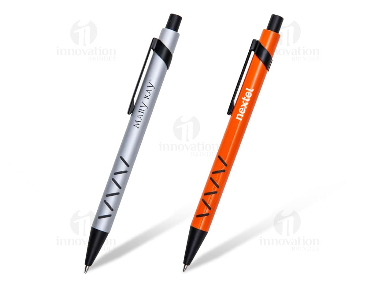 Caneta de metal com design elegante e durável, ideal para uso no escritório, na escola ou em reuniões de negócios. Com corpo resistente e tinta de qualidade, essa caneta é perfeita para garantir praticidade e precisão em suas anotações e escrita. Adquira já a sua!