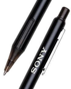 Caneta semimetal: a escolha perfeita para sua rotina no escritório ou na escola. Com sua composição resistente e design cromado, esse instrumento de escrita é ideal para assinaturas, anotações e ilustrações. Adquira a sua e garanta mais praticidade e estilo ao seu dia a dia.