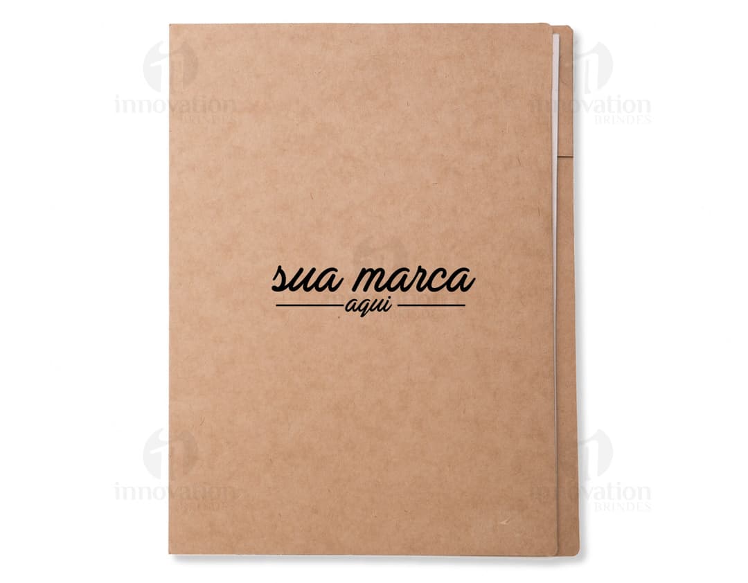 Pasta de Convenção em papel reciclável, perfeita para organizar documentos e materiais de trabalho. Ideal para reuniões, conferências e eventos corporativos. Prática, resistente e sustentável. Aproveite para personalizar com sua marca!
