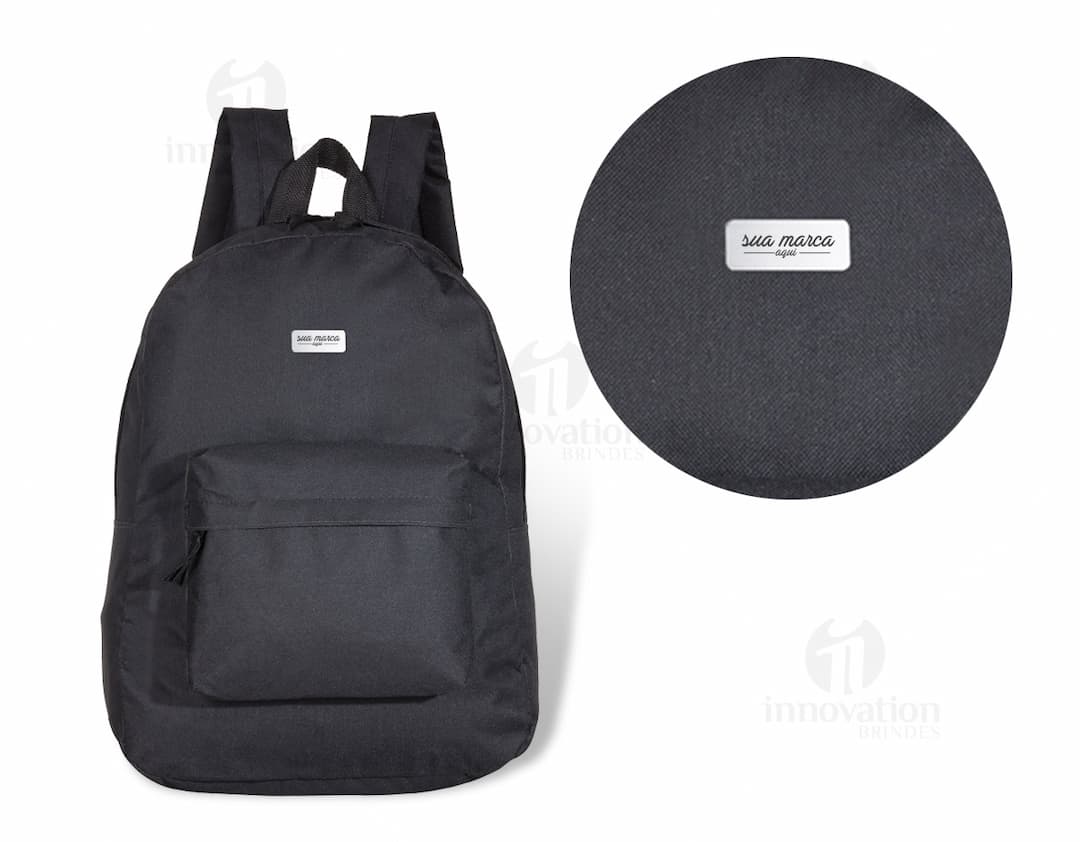 Mochila para notebook em couro moderna e prática. Ideal para quem busca estilo e funcionalidade no dia a dia. Perfeita para transportar seu equipamento com segurança e elegância. Com fecho em zíper, alça de mão e design casual, é o acessório perfeito para o trabalho, estudos ou viagens. Garanta já a sua!