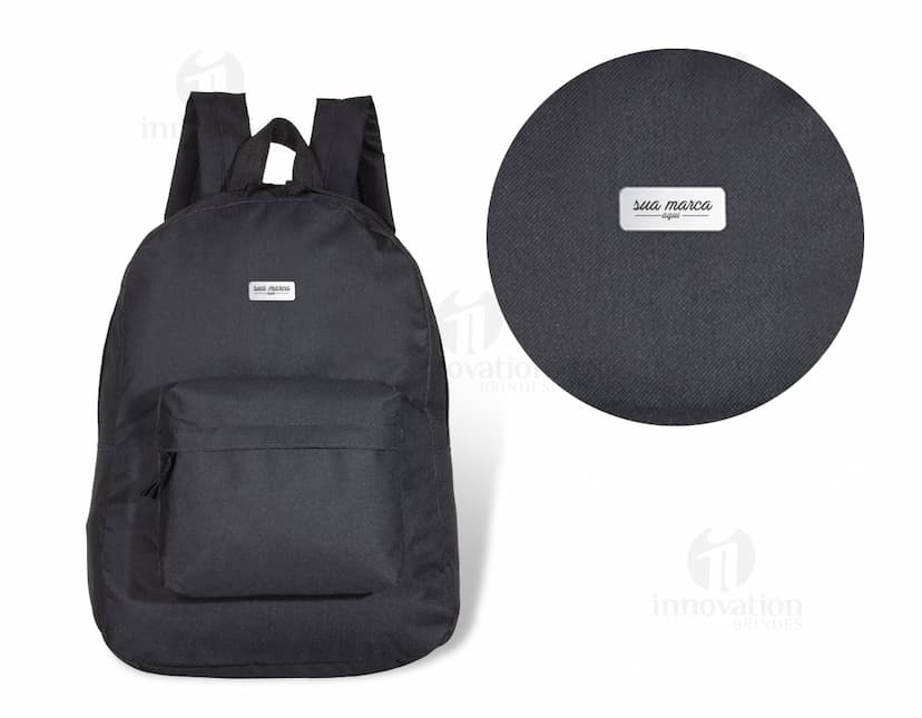 Mochila para notebook de couro moderna e prática. Ideal para proteger seu equipamento com estilo. Possui alça e zíper, perfeita para o dia a dia. Fashion e casual, a escolha perfeita para quem busca praticidade e elegância.