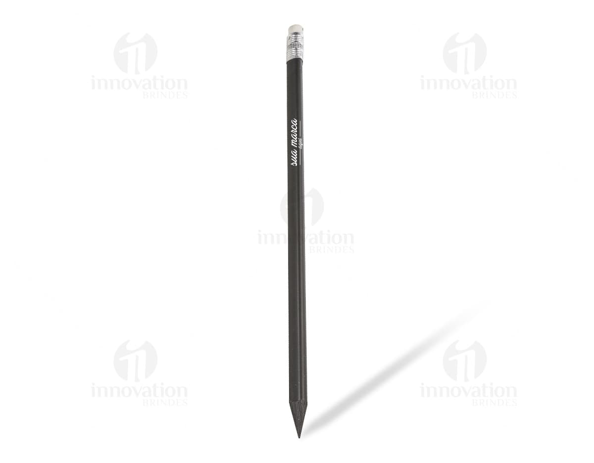 Lápis triangular com borracha, ideal para desenhar e escrever com conforto e precisão. Sua ponta afiada e design metálico trazem elegância e durabilidade. Perfeito para uso no escritório ou em casa. Adquira o seu agora e estimule sua criatividade!