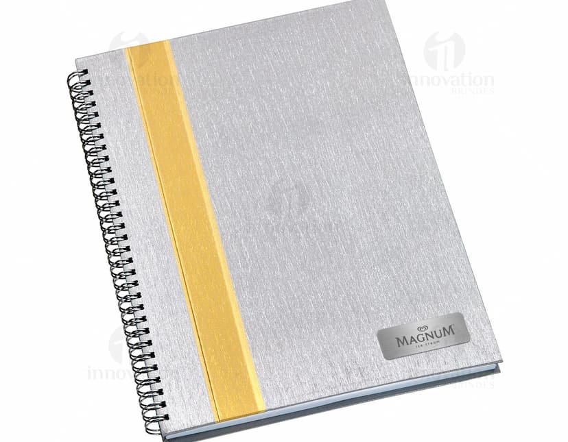 Caderno de negócios: ideal para anotações e organização. Perfeito para estudar, planejar e lembrar de compromissos importantes. Acompanha capa isolada e páginas em branco. Mantenha-se sempre organizado com nosso caderno de negócios!