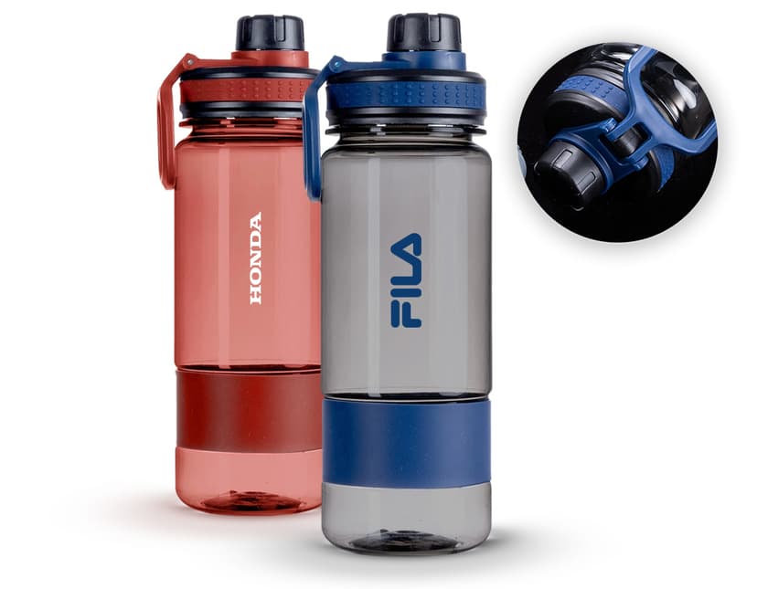 Squeeze Plástico 700ml - Ideal para levar sua bebida favorita para onde quiser. Feito de plástico resistente, fácil de limpar e com capacidade de 700ml. Perfeito para manter-se hidratado durante o dia. Garanta já o seu!