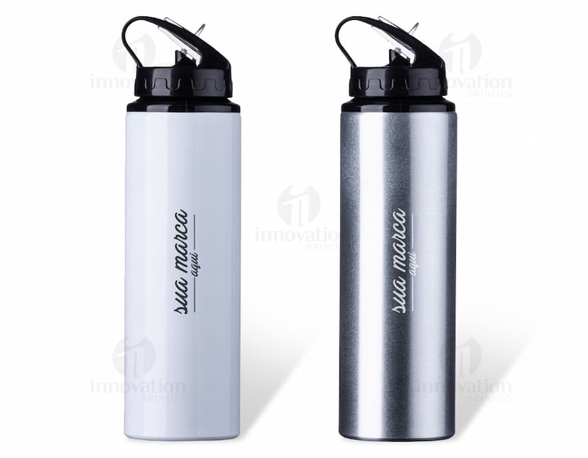 Squeeze de metal 750 ml, ideal para manter-se hidratado durante o dia. Feito em metal resistente, moderno e durável. Perfeito para levar para o trabalho, academia ou viagens. Garanta já o seu!
