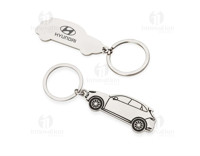 Chaveiro de metal para carro com design elegante e resistente, trazendo segurança e controle de acesso aos seus pertences. Com fecho de corrente e símbolo de proteção, este chaveiro é ideal para manter suas chaves organizadas e seguras. Perfeito para uso empresarial ou pessoal. Adquira já o seu!